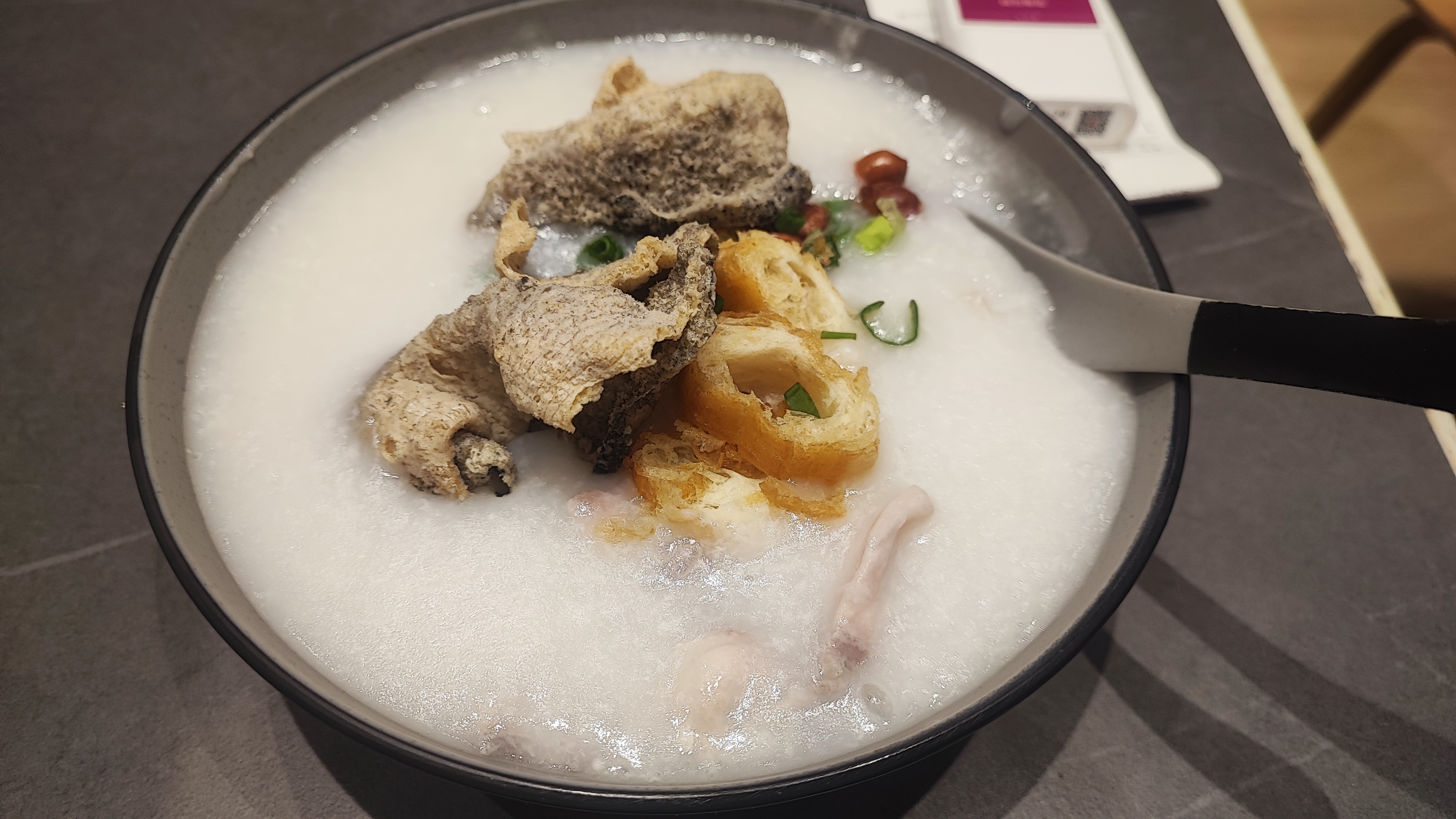 20250415 香港沙田好運中心海皇粥店
