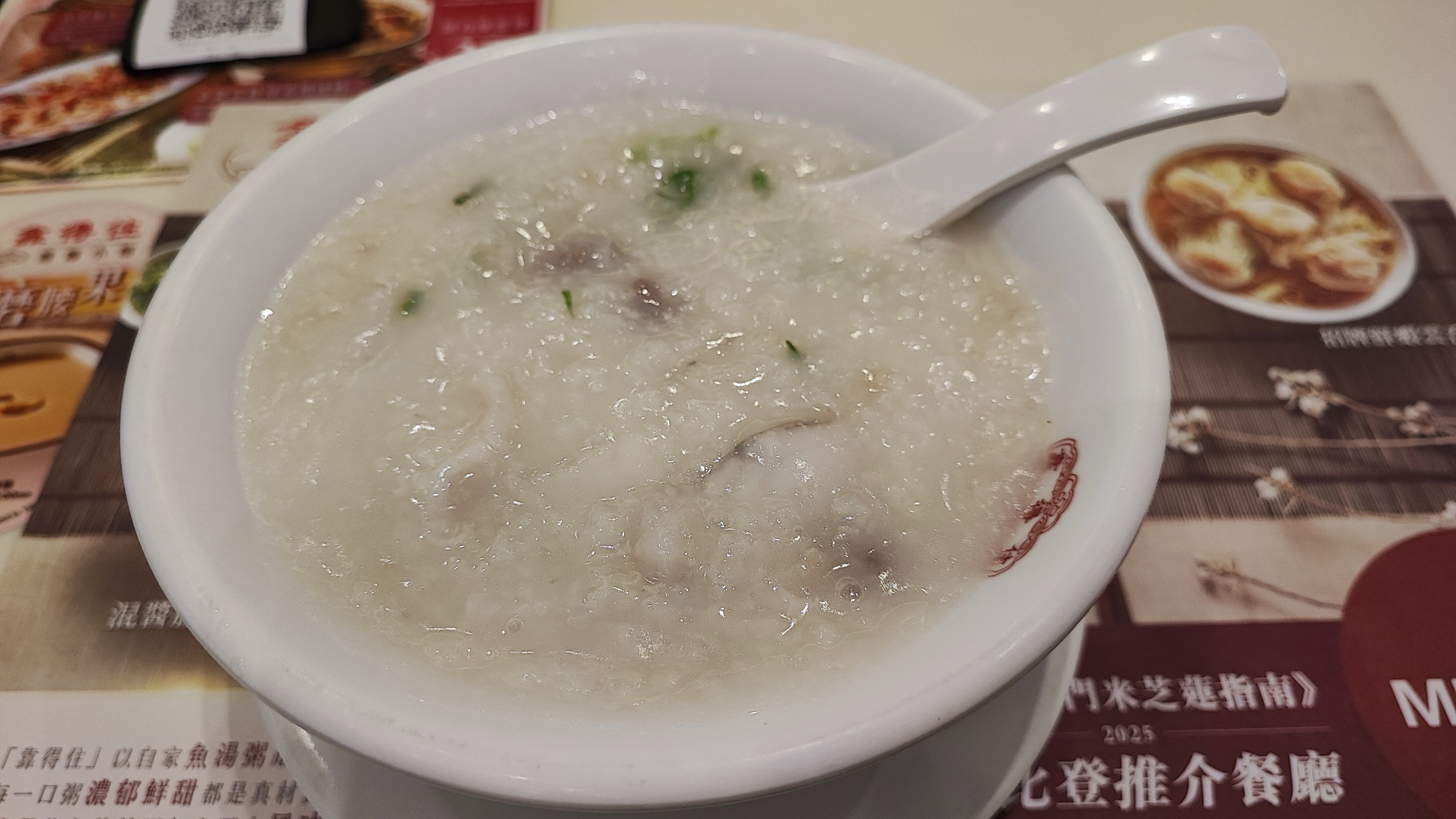 20251019 香港九龍灣Megabox靠得住粥麵小館